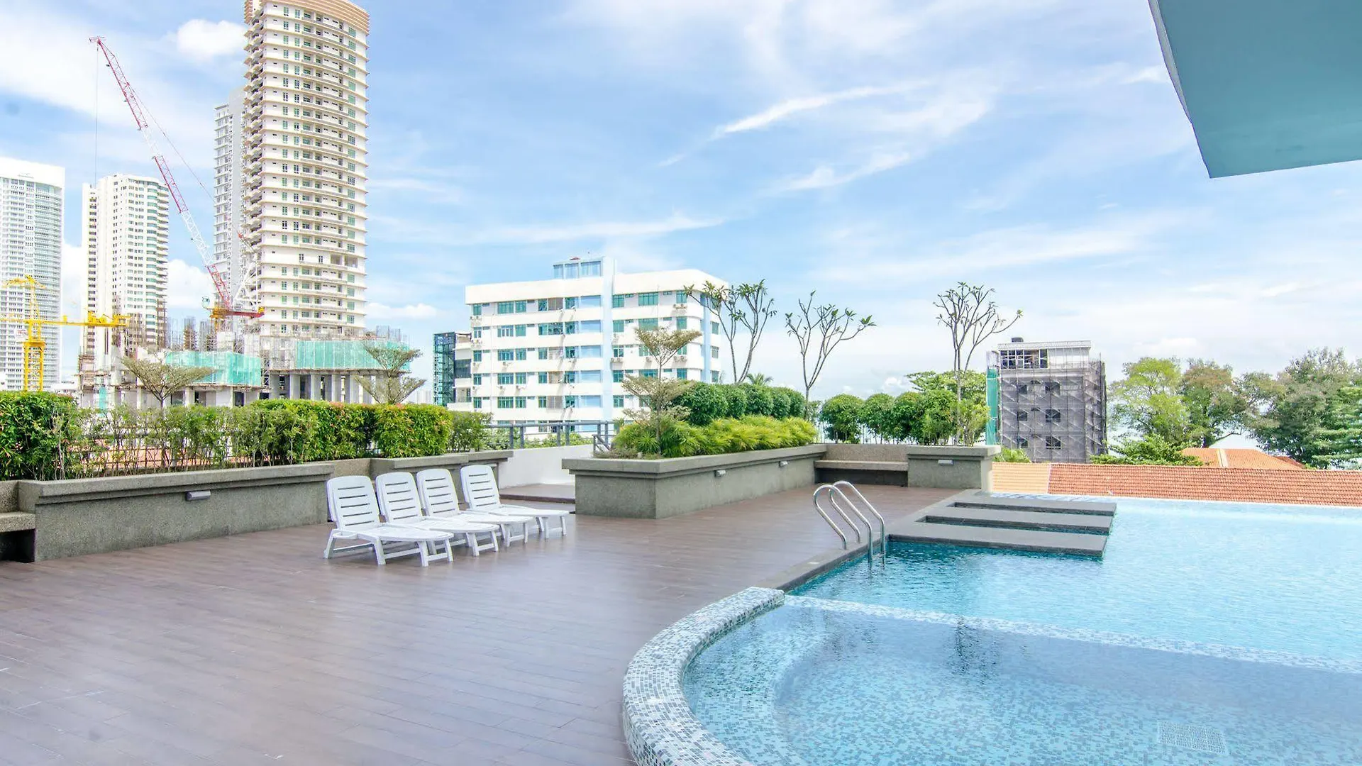 H Residence George Town